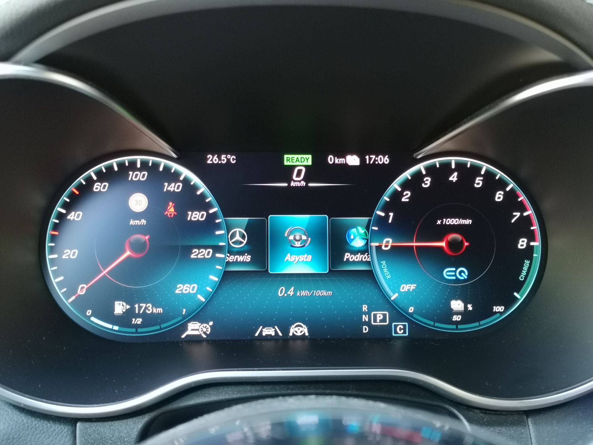 Mercedes GLC 300e Coupe: System zarządzania energią, asystent podróży i audio Burmester 15