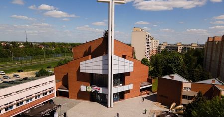 Można modlić się i tańczyć? Mieszkańcy Czechowa udowadniają, że TAK!