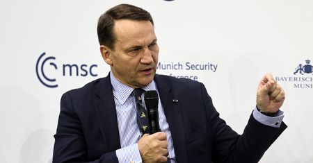 Zamknięta kolacja w Monachium. Wśród gości Radosław Sikorski
