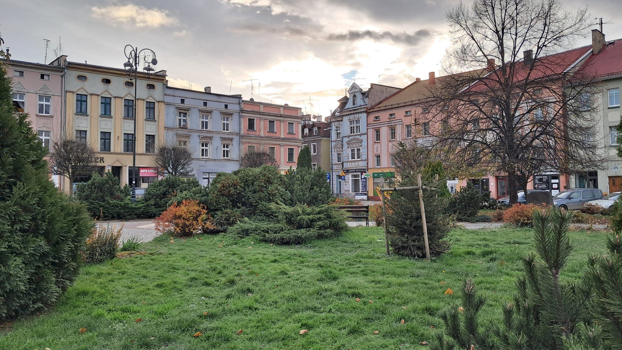 Na rynku w Głuchołazach wydaje się, jakby powodzi tu nigdy nie