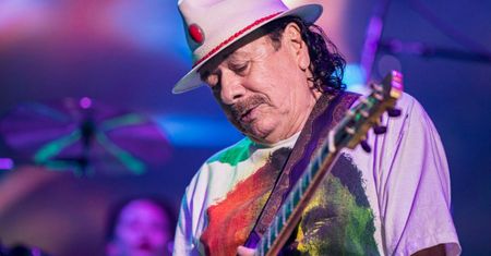 Carlos Santana pilnie odwołuje koncerty. Fani będą załamani