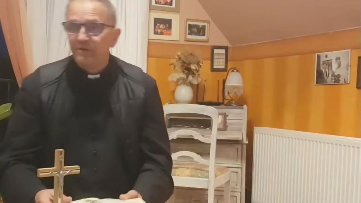 były ksiądz obraża katolików