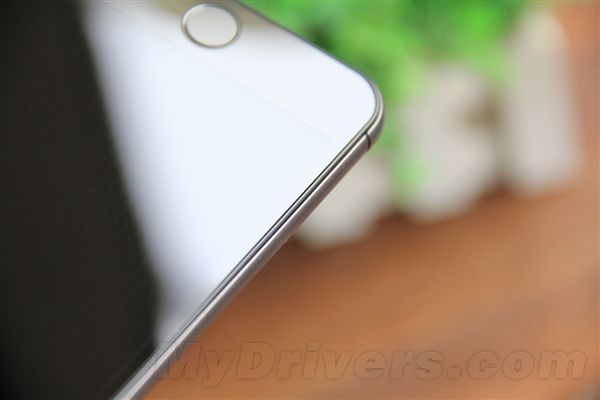 Czy podróbki mogą być premium? Oto androidowy klon iPhone'a 6, którego nie wygniesz i nie porysujesz 25