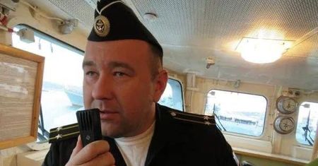 To on kazał zaatakować Wyspę Węży. Kapitan "Moskwy" zginął na statku