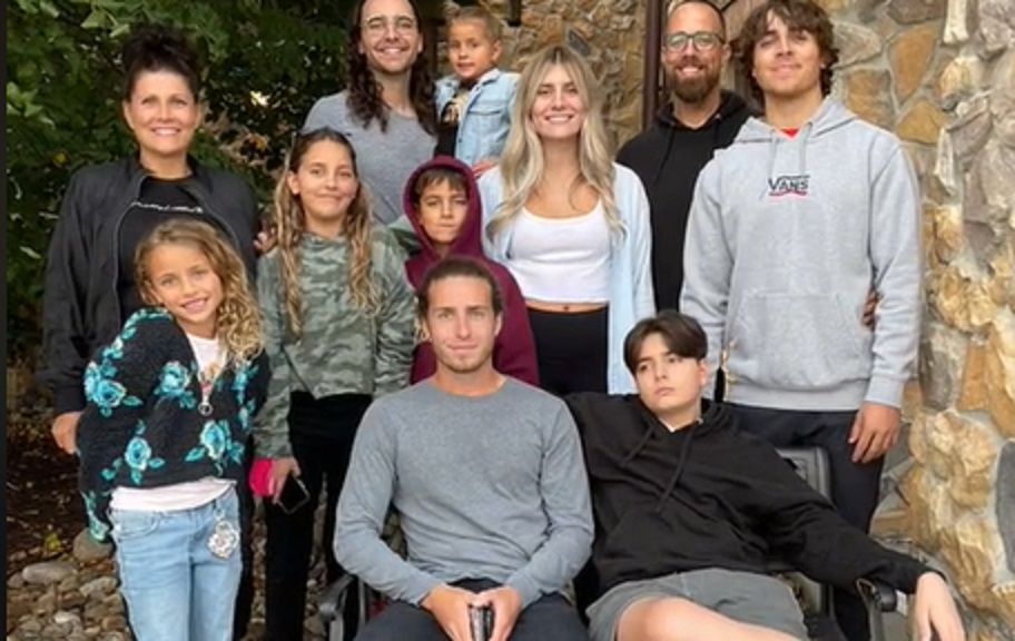 Ma 10 dzieci. Między najstarszym a najmłodszym jest 28 lat różnicy