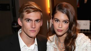 Kaia Gerber miesiąc temu otwarcie mówiła o zmaganiach Presleya: "Gdy coś takiego dzieje się w rodzinie, wszyscy jakoś wypadają z równowagi"