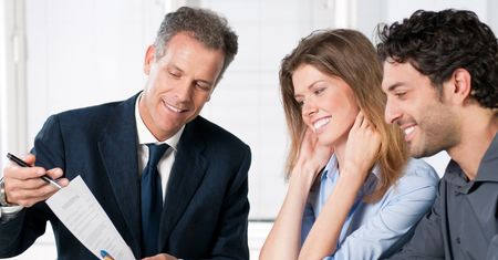 Jak wybrać bank? Sprawdź, na co zwrócić uwagę podczas jego wyboru