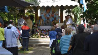 Tarnów: Odpust w Sanktuarium Matki Bożej Szkaplerznej na Burku. Przybyli pielgrzymi z całego regionu