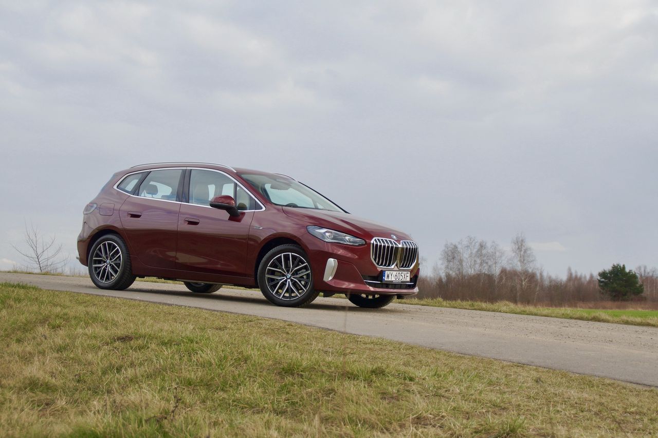 Test: BMW 230e xDrive Active Tourer – kiedy marzysz o i8, ale masz pieluchy na głowie