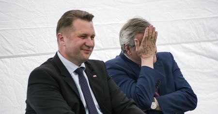Pikantne zdjęcia żony ministra PiS. Czarnek komentuje