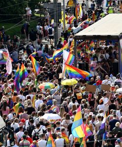 Przełomowy sondaż. Polacy o związkach partnerskich par tej samej płci