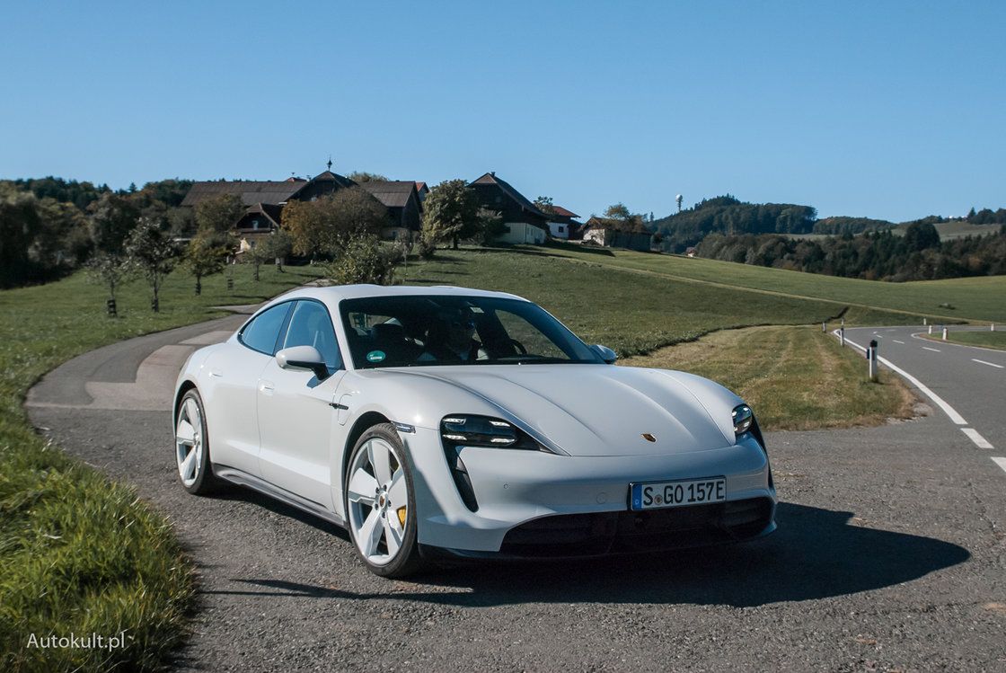 Porsche Taycan doczeka się tańszej wersji z tylnym napędem i mniejszym akumulatorem