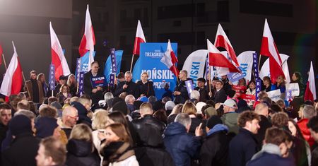 Ten sondaż mówi wszystko. Trzaskowski traci po piątku. "Brawo sztab"