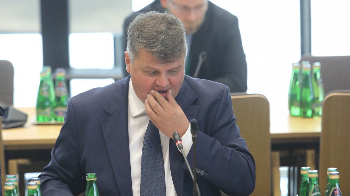 Sąd uwzględnia odwołania byłych funkcjonariuszy SB. Wiceminister Maciej Wąsik nie widzi problemu