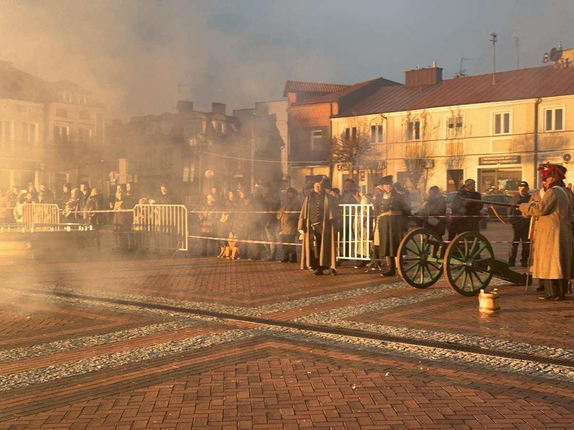 Nie zabrakło wystrzałów armatnich.