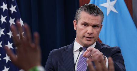"Paranoja" Hegsetha. Dlatego miał wyrzucić generała
