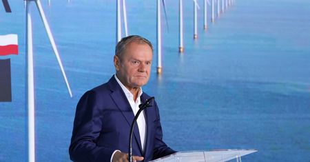 "Ludzie przecierali oczy ze zdumienia". Tusk o polskich firmach zbrojeniowych