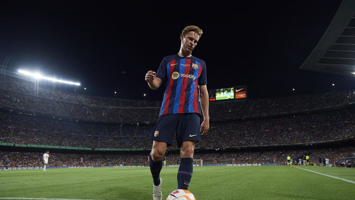 Frenkie de Jong of Barcelona during the Joan Gamper Trophy, friendly presentation match between FC Barcelona and  Pumas UNAM at Spotify Camp Nou on August 7, 2022 in Barcelona, Spain. (Photo by Jose Breton/Pics Action/NurPhoto via Getty Images)