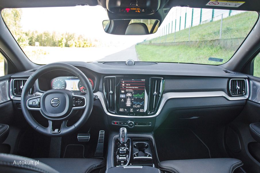 Volvo V60 T8 eAWD (fot. Marcin Łobodziński)