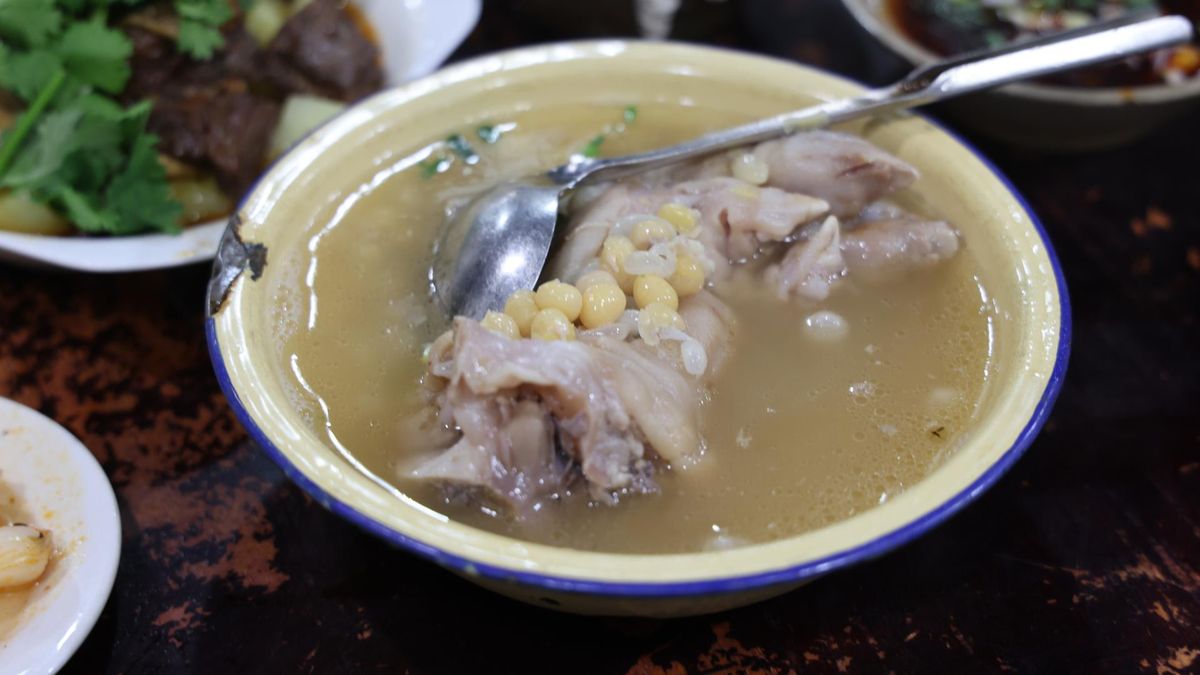 Jak zadbać o stawy jedzeniem? Produkty warte włączenia do codziennej diety