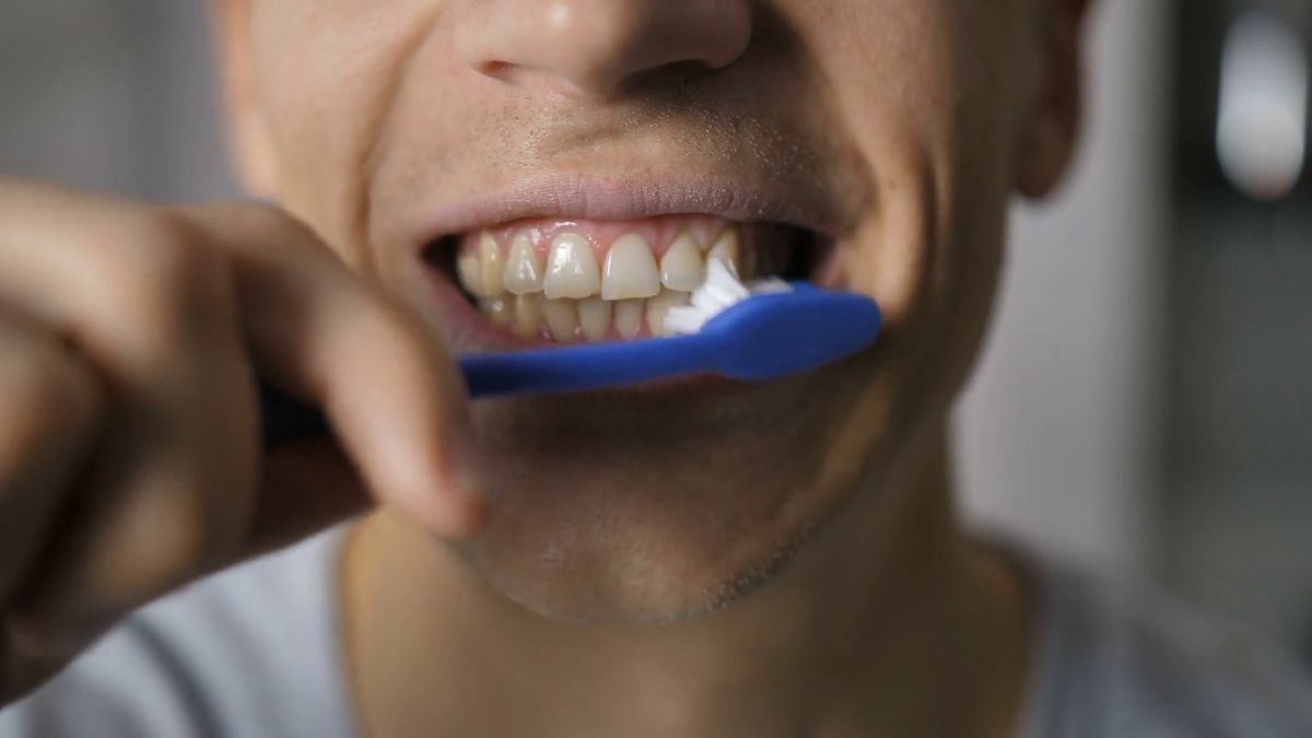 ocet jabłkowy źle wpływa na zęby