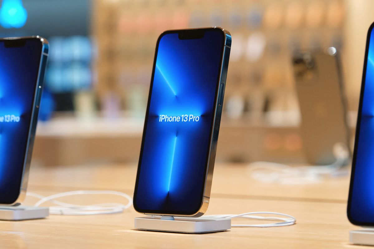 Apple w ogniu krytyki. iPhone 13 Pro nie lubi się z ładowarką za 700 zł 1