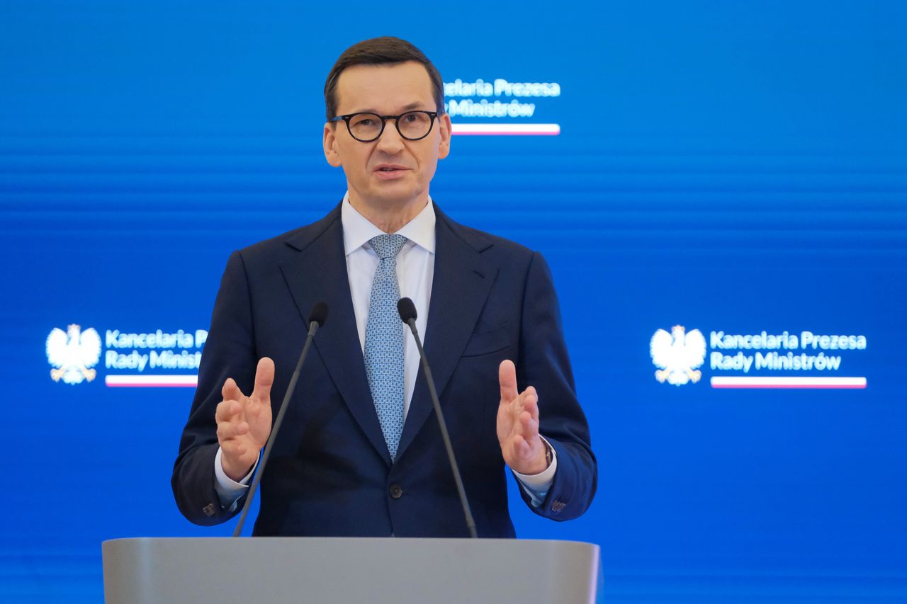 "Komisja Europejska ustąpiła". Morawiecki chwali kompromis