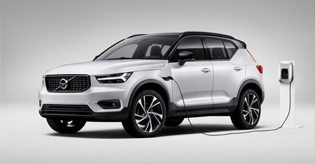 Volvo dało XC40 silnik, na który zasługuje. Teraz będzie móc czasami jeździć na prąd