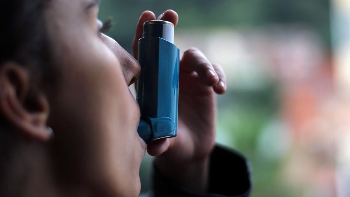 Atroven jest lekiem rozszerzający oskrzela stosowanym w leczeniu takich chorób jak astma oskrzelowa czy POChP.