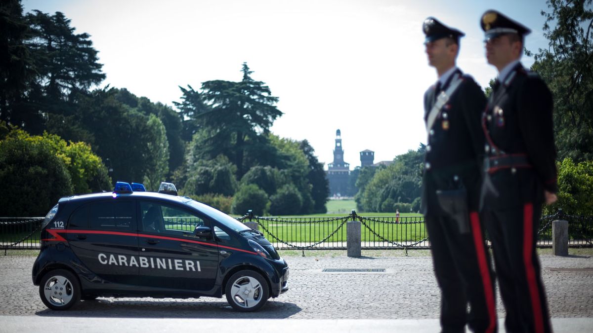 Włoscy Carabinieri będą jeździć na prąd 1