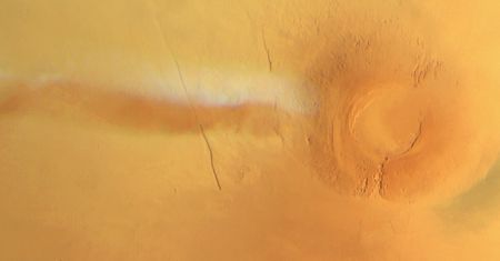 Ciągną się na marsjańskim niebie przez 1800 km. Mars Express zrobił im zdjęcie z kosmosu