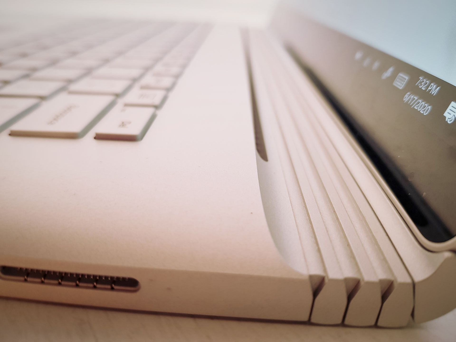 Surface Book 3: recenzja. Świetny laptop dla... no właśnie, kogo? 12