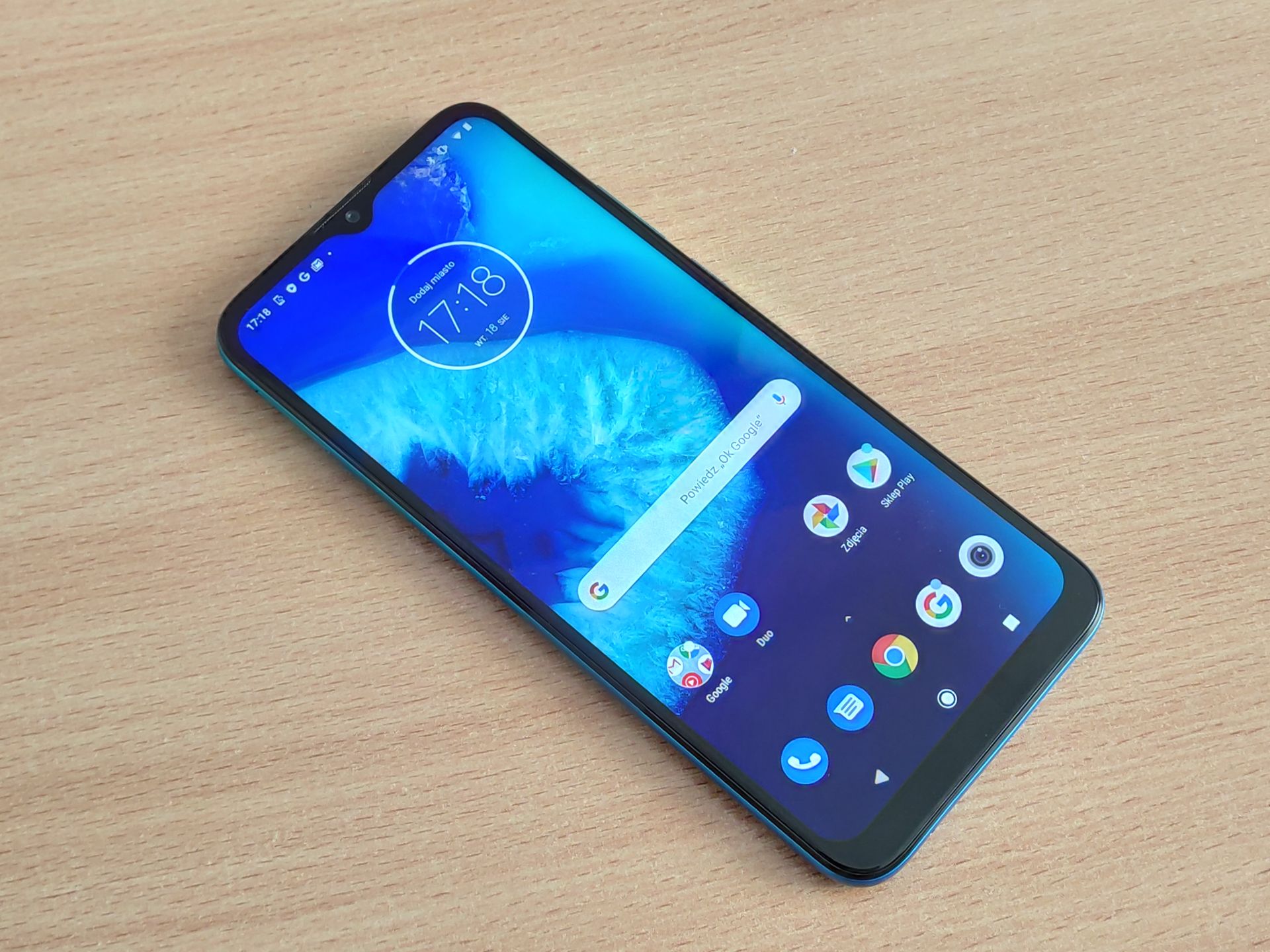 Motorola Moto G8 Power Lite: czy niższa cena wynagradza kompromisy? [Test] 2