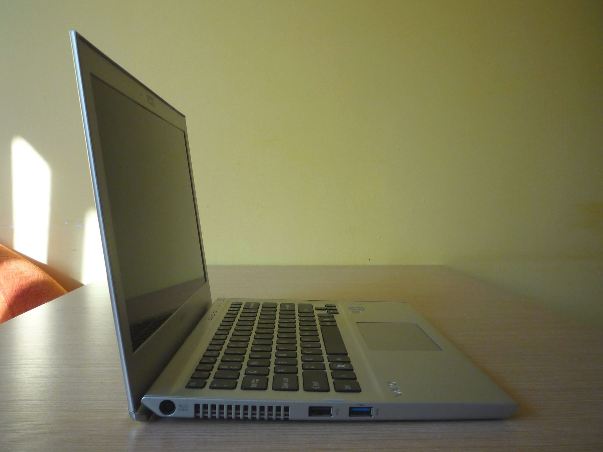 Sony VAIO T13 – poręczny japończyk [test] 2