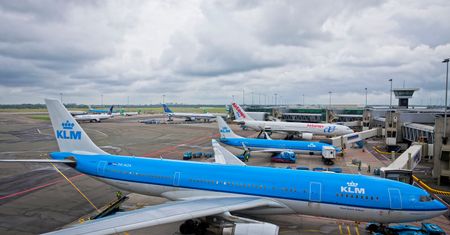 Orkan Pia daje się we znaki. Europejskie lotniska odwołują loty