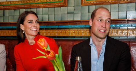 Książę William i Kate Middleton przyłapani w ekskluzywnym hotelu! Para odwiedzi jordańskie "royal wedding" (WIDEO)