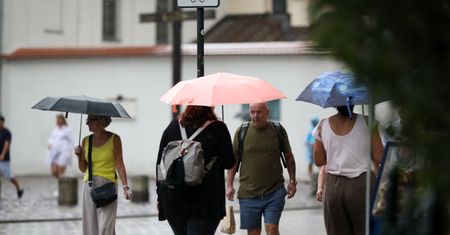 Pogorszenie nastrojów konsumenckich w Polsce. Polacy obawiają się o gospodarkę