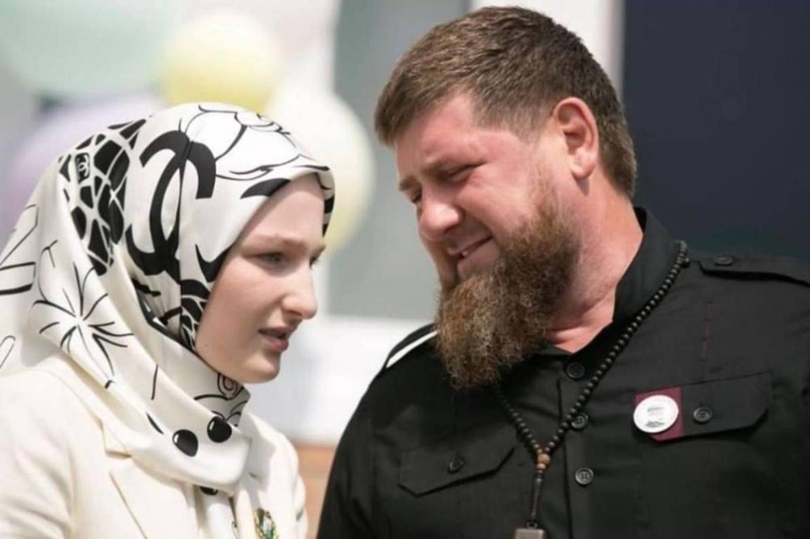 23-letnia córka Kadyrowa w rządzie. Wcześniej pracowała w przedszkolu