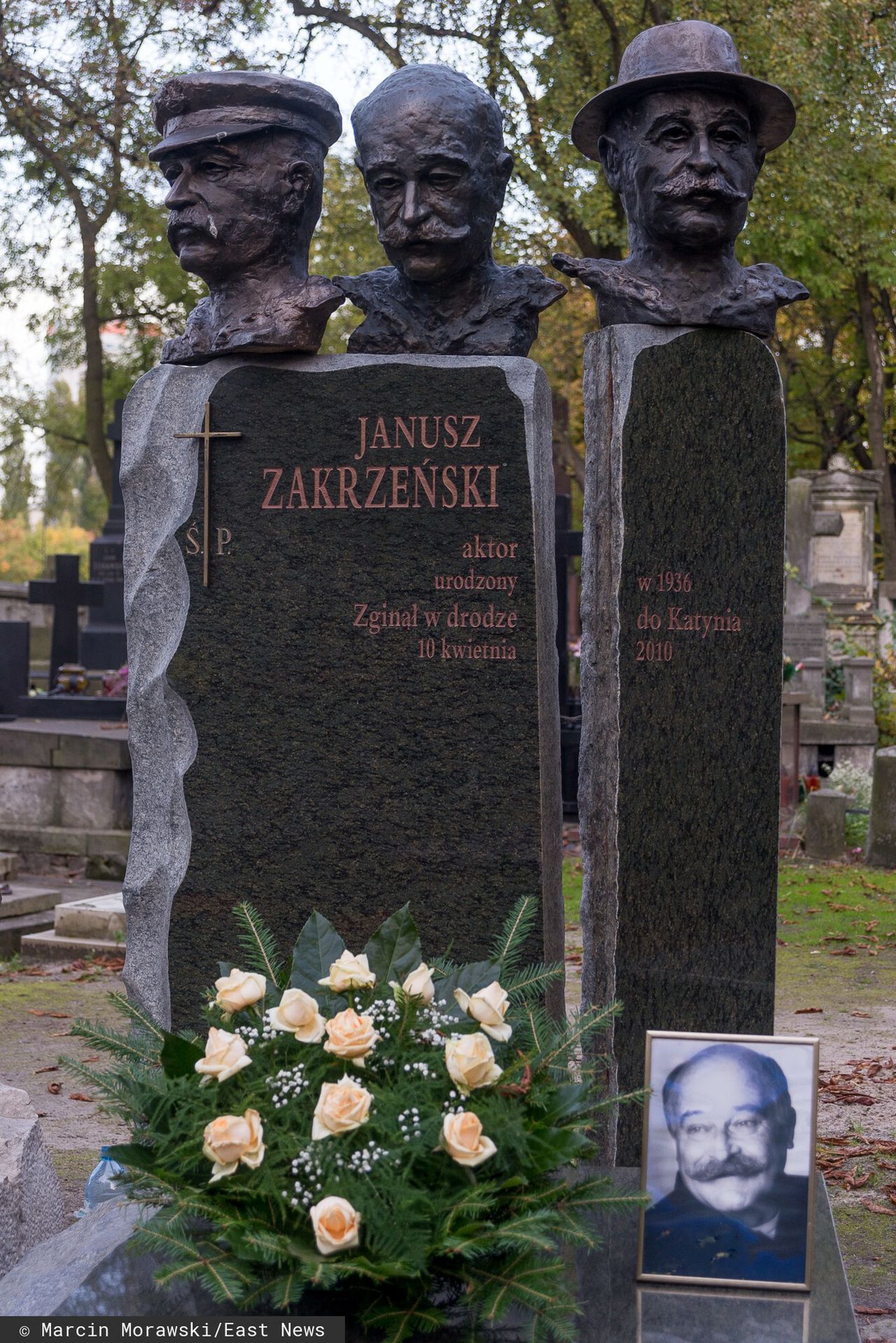 Grób Janusza Zakrzeńskiego na Starych Powązkach w Warszawie