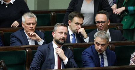 Gigantyczne nagrody w ministerstwach. Rozdali dziesiątki milionów