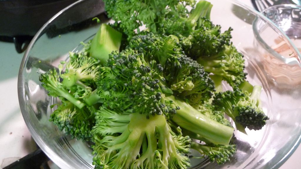 Zapiekanka z brokułami to świetna propozycja na zdrowy obiad.