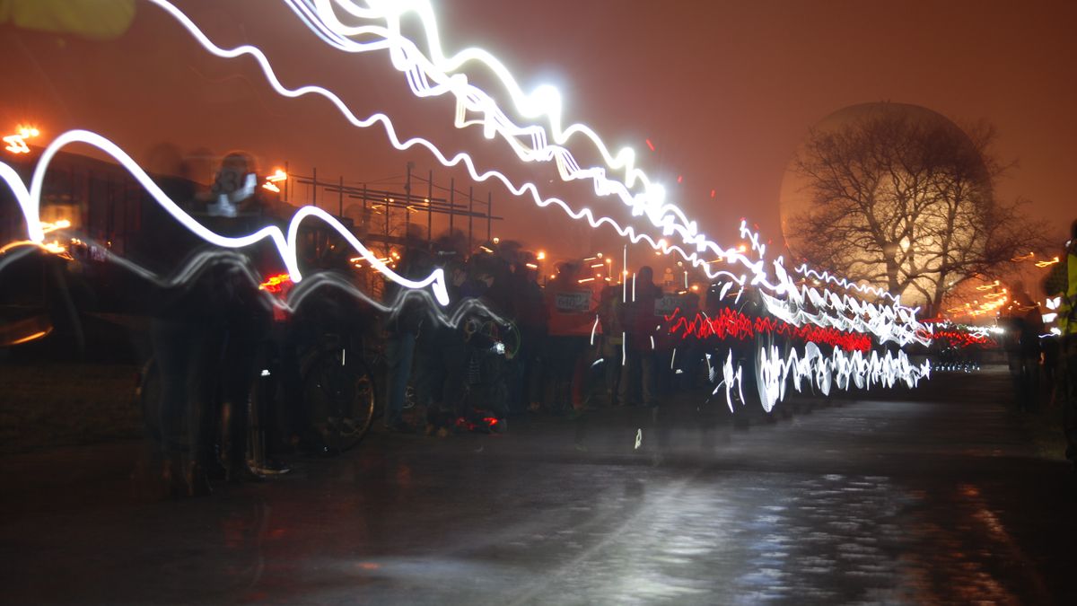 Noc Ruch Światło-Czyli kreatywna fotografia sportowa Cz.1 1