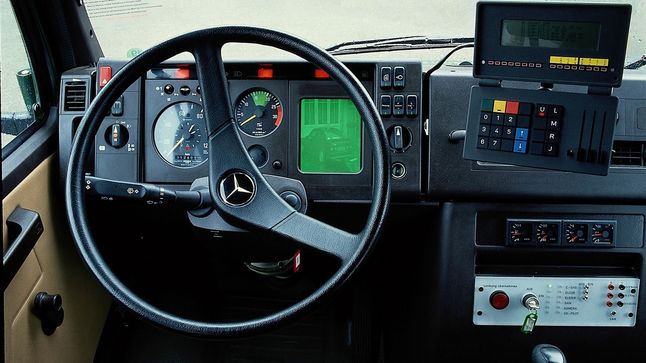 Testowy Mercedes Ernsta Dickmannsa, służący do testów autopilota