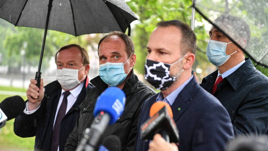 Jarosław Sachajko nie odrzuca pomysłu wejścia w koalicję z PiS-em