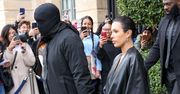 Kanye West i jego żona z zakazem wstępu do restauracji? Stylizacje Bianki Censori budzą kontrowersje