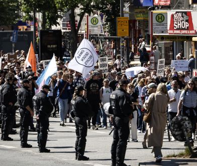 Niemcy: Skrajna prawica werbuje uczniów