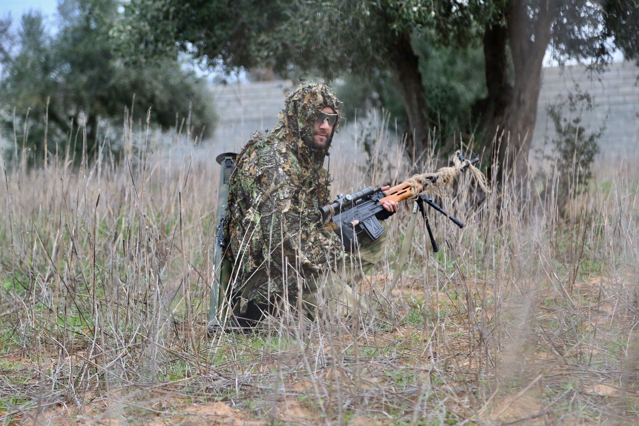 Russia strengthens military foothold in Africa with car deal