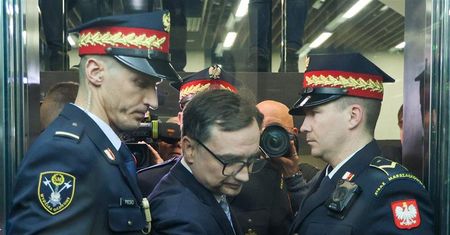 Komisja zdecydowała ws. zatrzymania Zbigniewa Ziobry