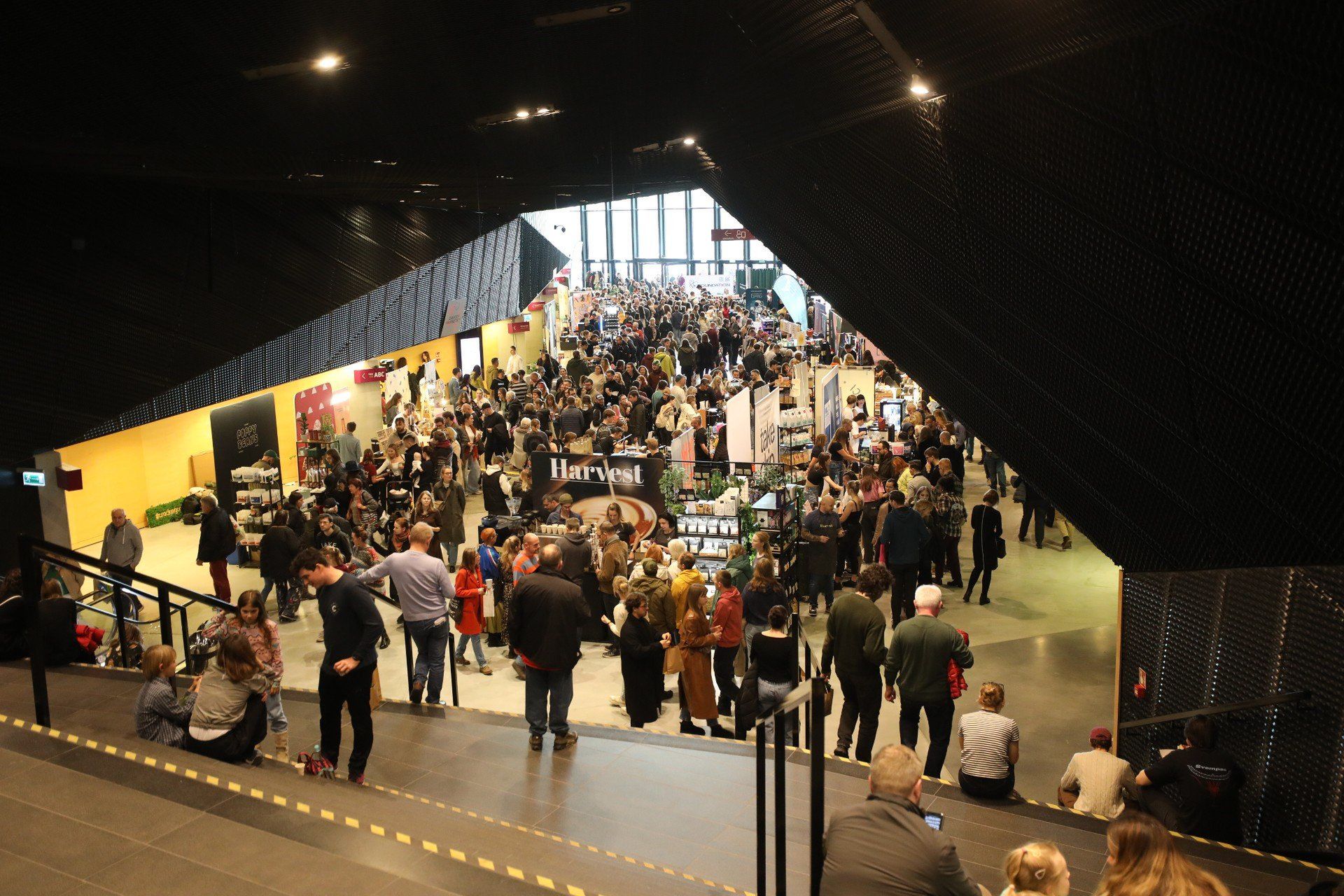 10. edycja słynnego festiwalu &#34;Parzymy Przelewamy&#34; w Katowicach. To święto miłośników kawy