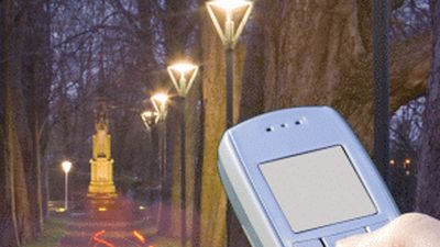 Światło latarni za SMS 1